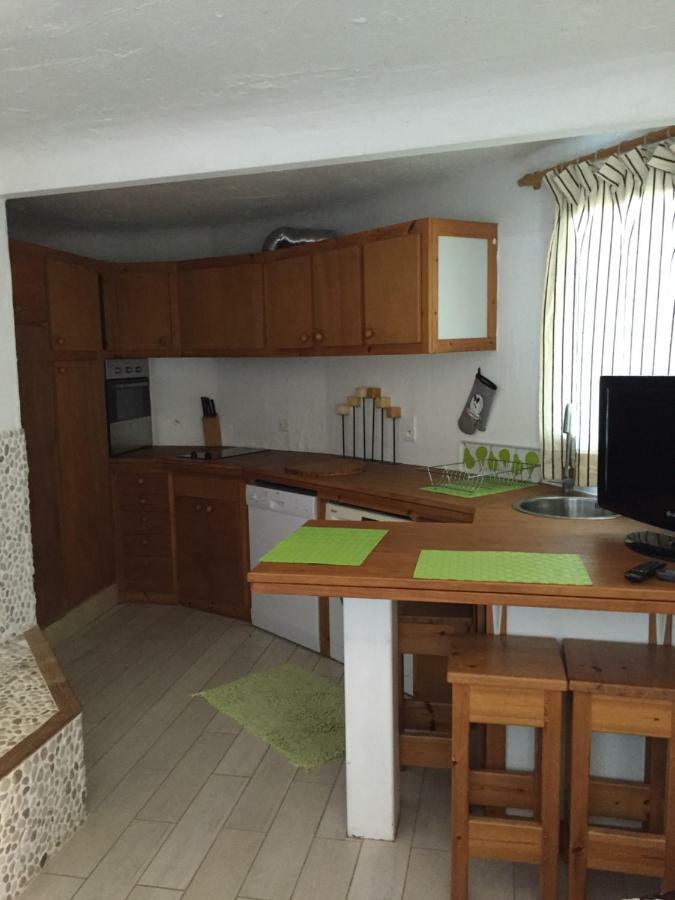 Ferienwohnung Le Baou " Les Pieds Dans L'Eau " Carqueiranne Exterior foto